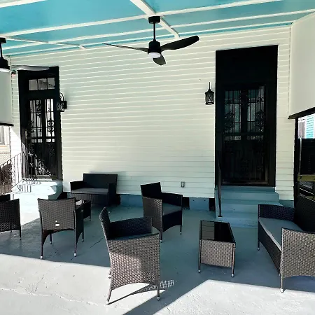 Endless Story Magazine Suite Walk French Quarter-2
