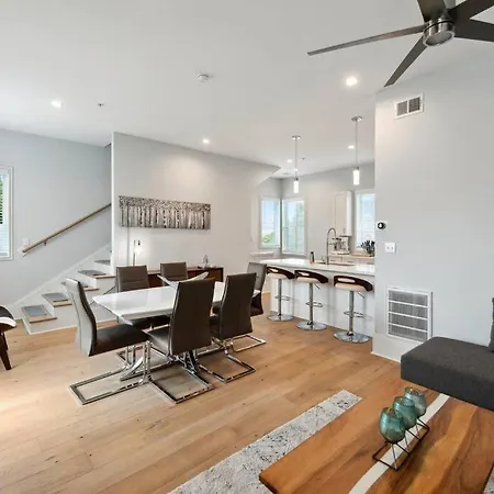 Modern Bywater Condo- Off Street Parking !-3