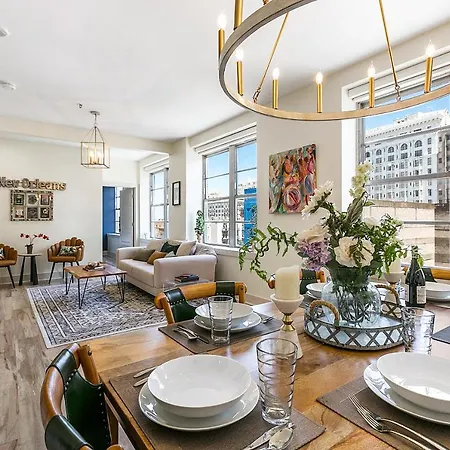 Amazing 3-Bedroom Luxury Condo Just Steps To The French Quarter-3