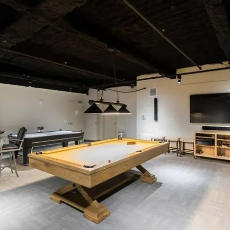 Elegant 1Br Condo In California Building-3