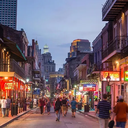 Burgundy Cottage - Just Steps To Both The French Quarter & Frenchman St!-2