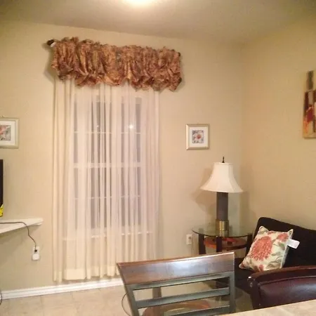 Cozy 3Bdr 2Bth 2Nd Floor Apt By Uno Next To Everything-3