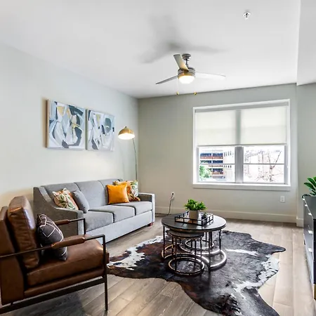 Peaceful Condo Walking Distance To Bourbon Street-2