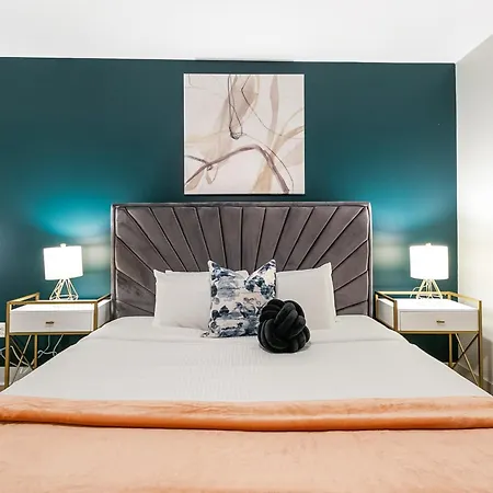 Chic 4Bed Oasis Steps From French Quarter Magic!-3