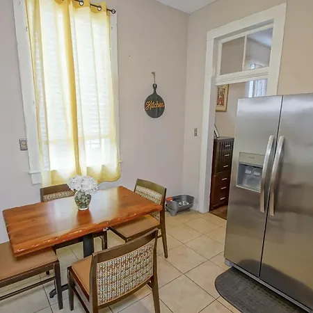 Cozy Home W Modern Amenities-2