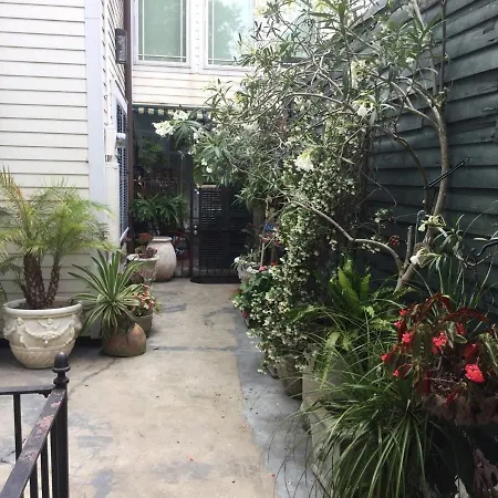 Cozy Apartment In The Marigny-2