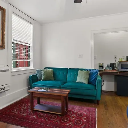 Bywater Hideaway Perfect For 2-2