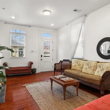 2 Bed Sanctuary - Close To The French Quarter-2