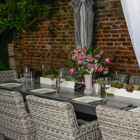 Five Br - Sleeps 10! Steps From French Quarter-3