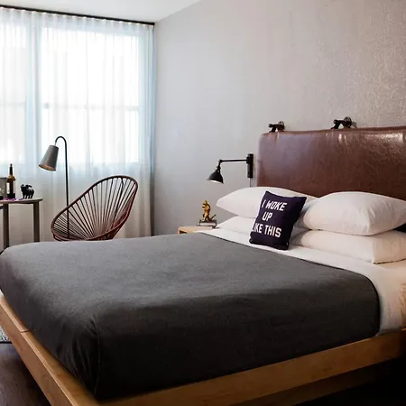 Moxy New Orleans Downtown/French Quarter Area-3