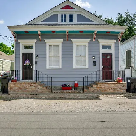 Walk To Magazine St: Nola House In Irish Channel!-2