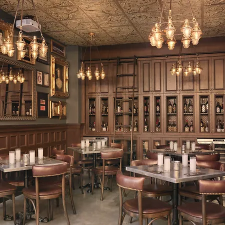 Q&C Hotel And Bar New Orleans, Autograph Collection-2