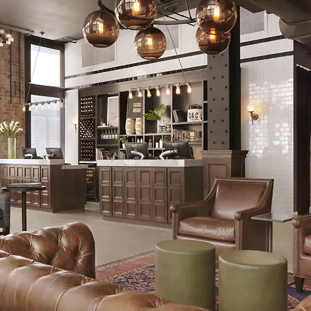 Q&C Hotel And Bar New Orleans, Autograph Collection-3