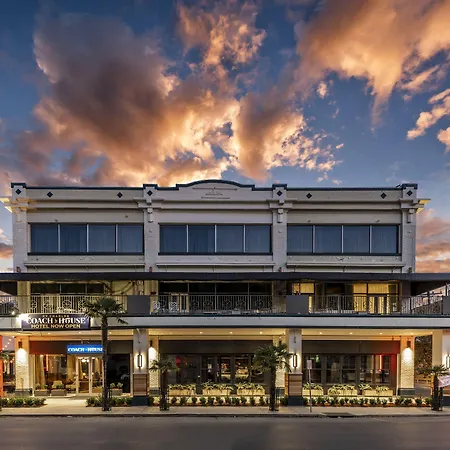 St Charles Coach House, An Ascend Collection Hotel-3