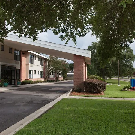 Federal City Inn & Suites-2