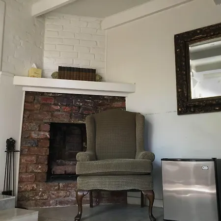 Lafitte Hotel & Bar-2