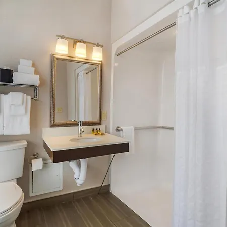 Best Western Plus St. Christopher Hotel-2