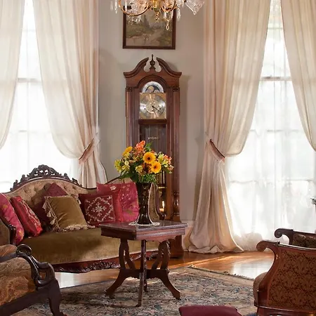 Hh Whitney House - A Bed & Breakfast On The Historic Esplanade-2