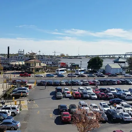 French Quarter Apartment With Mississippi River View-3