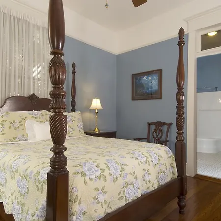 Southern Comfort Bed And Breakfast-2