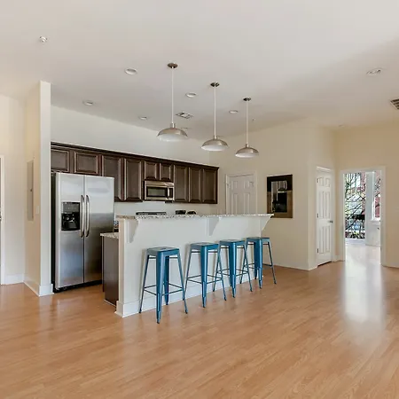 Chic 3Br In Arts/Warehouse District By Sonder-3