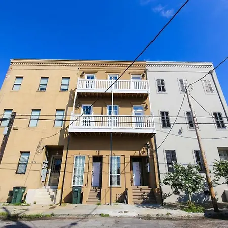 Stylish 4Br Condo In Downtown By Hosteeva-3
