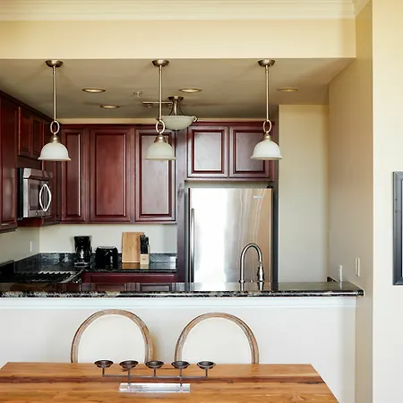 Picturesque 1Br In Irish Channel By Sonder-3