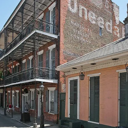 French Quarter Mansion-3