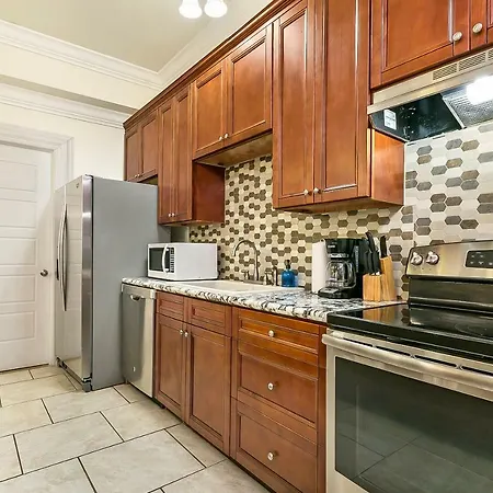 Modern 4Br City Condo 5Min Drive To Fq-2