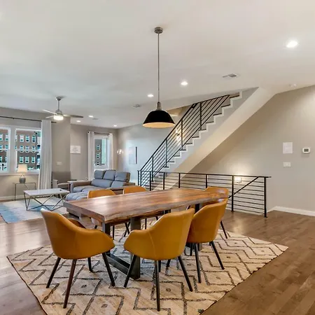 4 Bedroom New Orleans Retreat Close To City Hot Spots-3