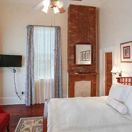 Elysian Fields Inn-3