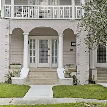 Traditional New Orleans Apt With Porch In River Bend-2