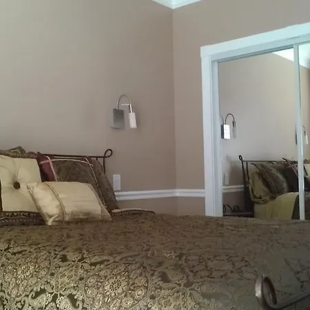 Villa W/ Waterfront Deck: 23 Mi To Bourbon Street!-3