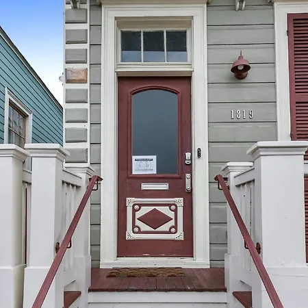 Modern 1-Bd Near French Quarter - Walk To Superdome-3