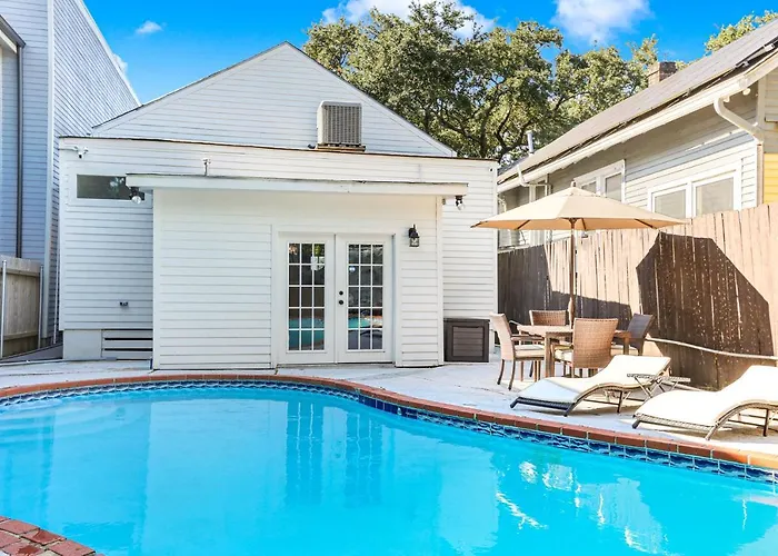 Lux Brand New! Beautiful House W/ Pool & Hot Tub