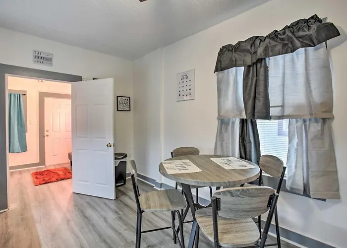Uptown Nola Abode, 4 Miles To The French Quarter!