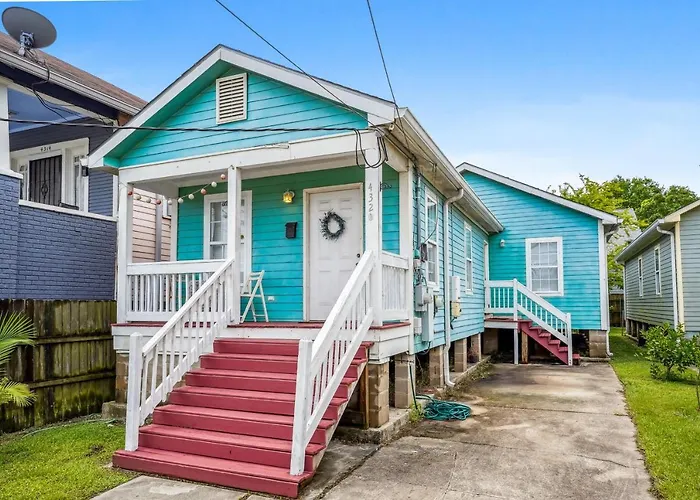 Teal The Show Villa New Orleans