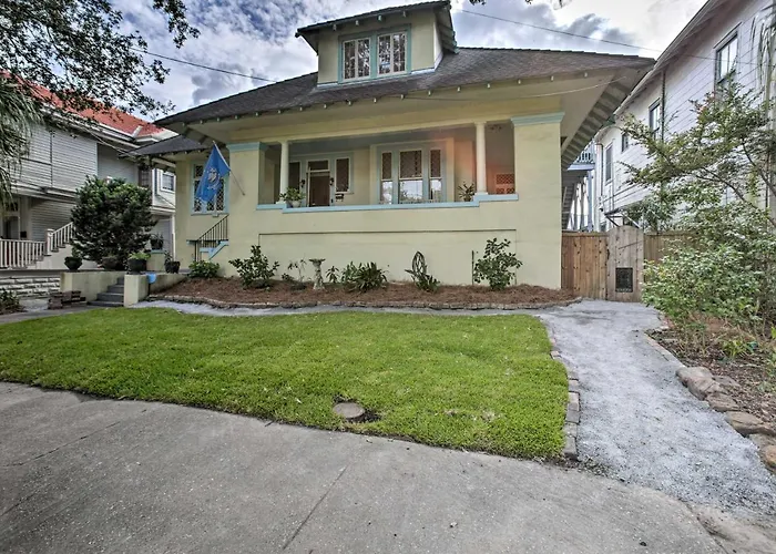 Centrally Located New Orleans Condo With Yard!