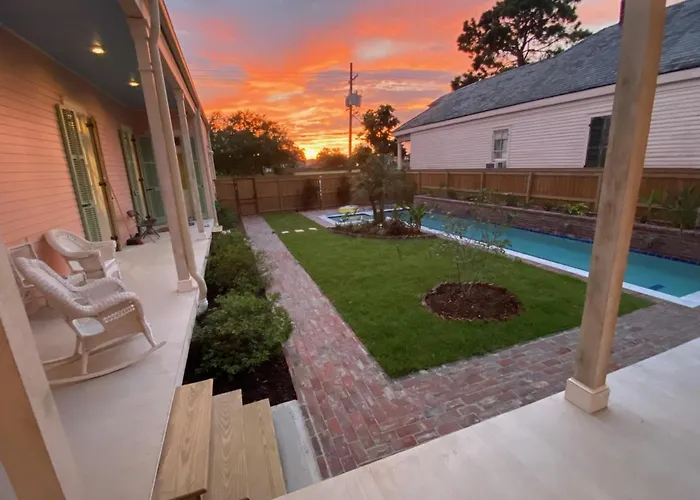 Holy Cross Garden Suite W Lap Pool And Jacuzzi