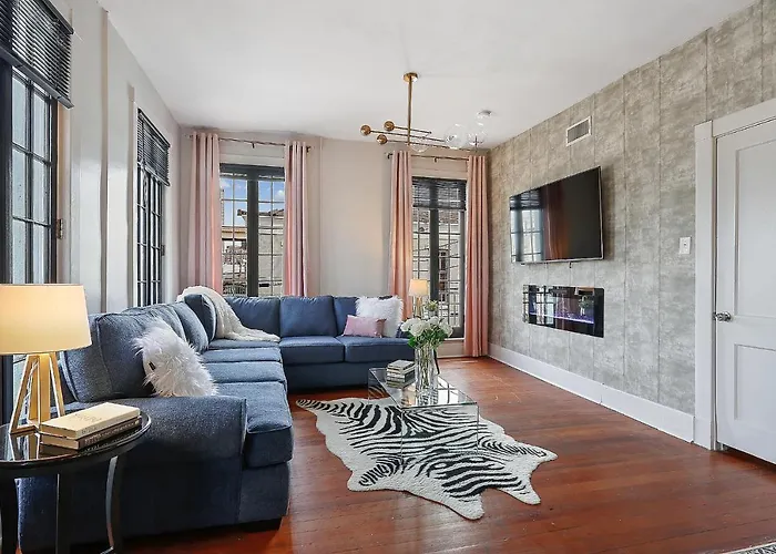 Haustierfreundliches St Charles-Mardi Gras 6Bd Home New Orleans