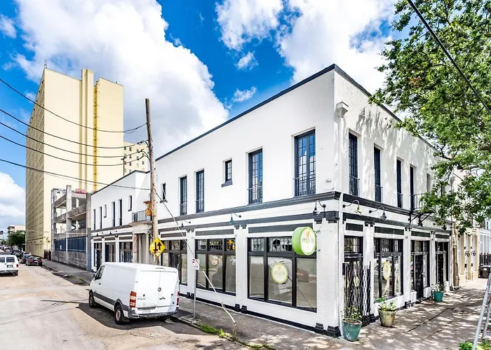 Haustierfreundliches St Charles-Mardi Gras 6Bd Home New Orleans