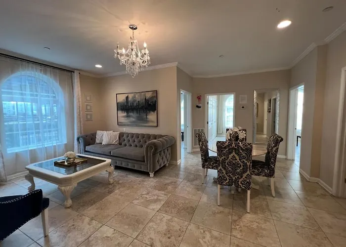 Pet friendly Tise Plaza Condos New Orleans