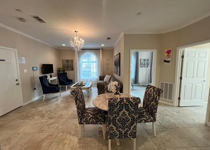 Pet friendly Tise Plaza Condos New Orleans