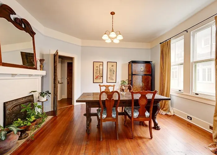Haustierfreundliches Ferienwohnung Uptown Oasis With Lush Garden And Pool. Amazing Location! New Orleans