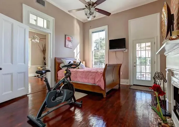 Lovely 4 Bedroom Uptown New Orleans Magazine St