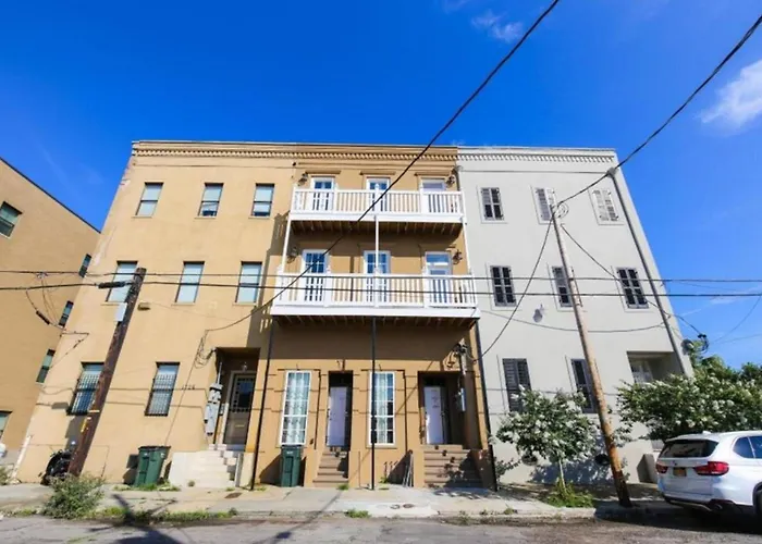 Modern 4Br Living In Downtown Nola