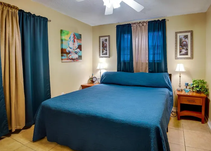 Quaint New Orleans Home About 10 Mi To Bourbon St!