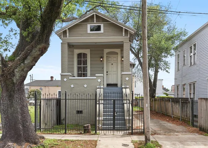 Huisdiervriedelijke 3Bd Home Steps To Saint Charles Gated Parking New Orleans