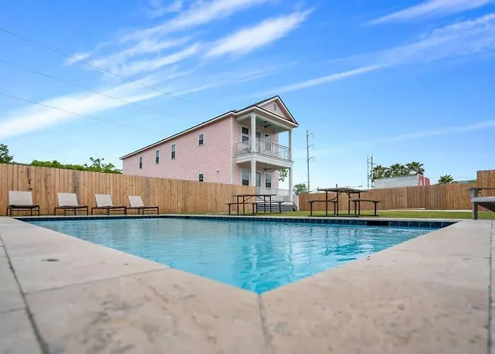 Villa Luxury 4Bd With Pool And Off Street Parking New Orleans che accetta animali