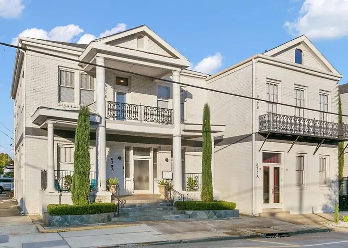 Modern Pristine Stunning 2Bd Garden District Apt New Orleans che accetta animali